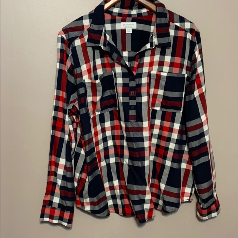 Liz Claiborne shirt🌹